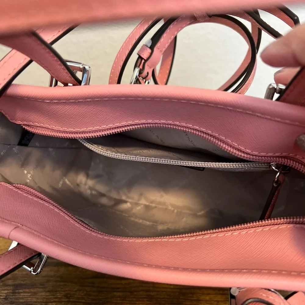 Michael Kors Mini Bag in Pink and Cream - Picture 4 of 5